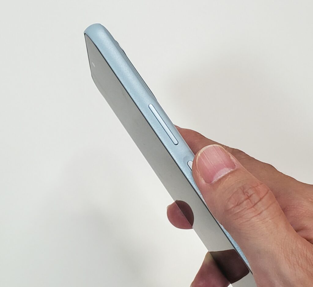 UQモバイルのarrows We2 FCG02が値下げで一括1円に！実機を